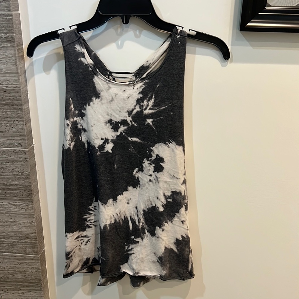 LF jersey knit tie die black and white tank
